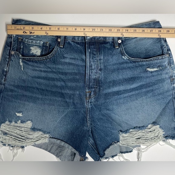 FRAME Denim Cutoff Denim Shorts size 34 in Northville Rips - Picture 7 of 9